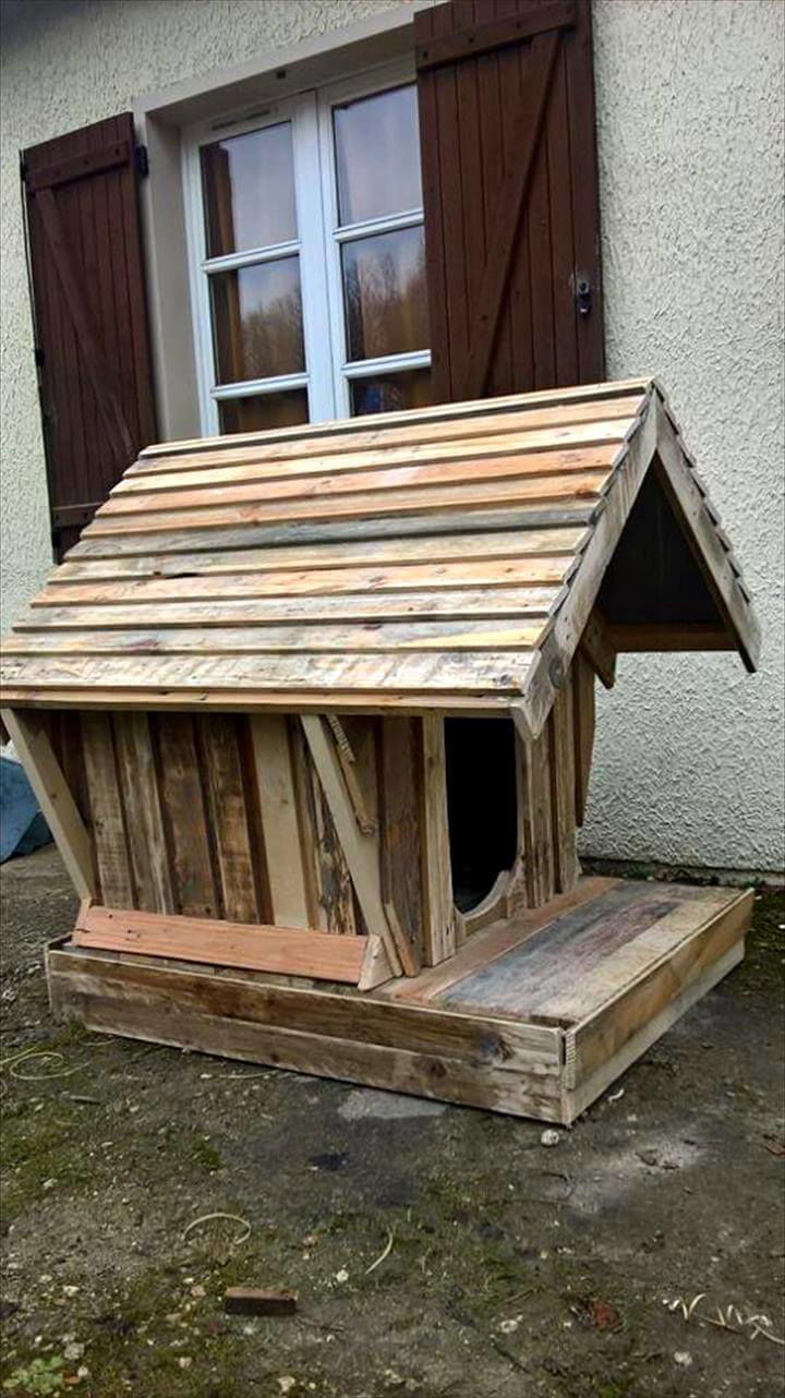 Upcycled Wood Pallet Dog House - Pallets Pro